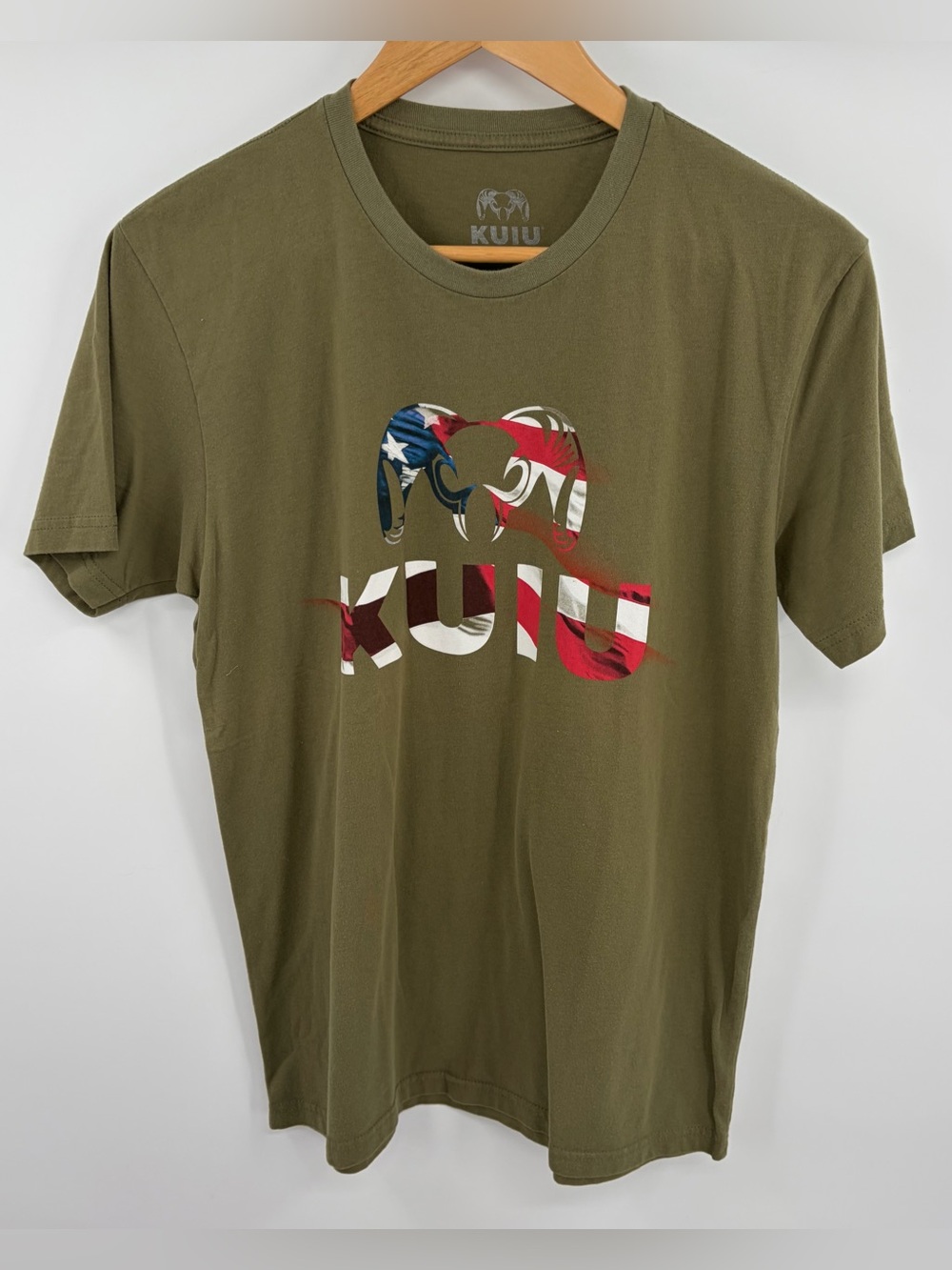 Kuiu short sleeve green patriotic ram flag t-shirt  men’s M outdoor